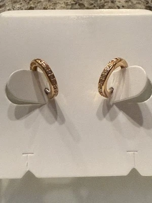 Pendientes tipo argolla reversibles origami búho de oro rosa pequeños de cristal pavé Foto 1 de 2