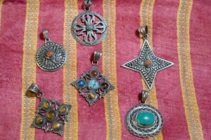 pendaglio nepalese ,occhio di tigre multistone pendaglio doppio dorje - Foto 1 di 7
