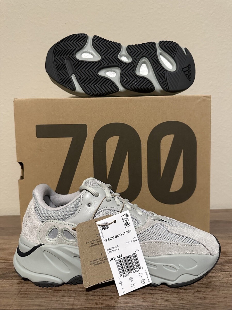yeezy 700 salt stock numbers