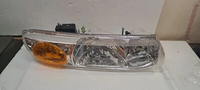 For Saturn SW2 Headlight Assembly 2000 2001 Passenger Side DOT For GM2503206 - Image 1 of 4