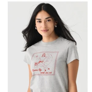 T-shirt classica "Come Up" Re/Done. Nuovo con etichetta. Grande. Vendita al dettaglio - $168 - Foto 1 di 8