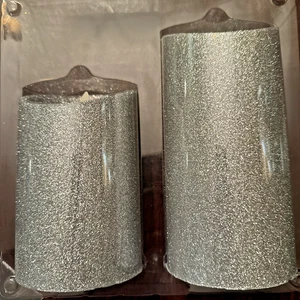 Luminara Flameless  5"&7"  Pillar 2-pack Candle Set / Silver Glitter - NIB - Picture 1 of 11