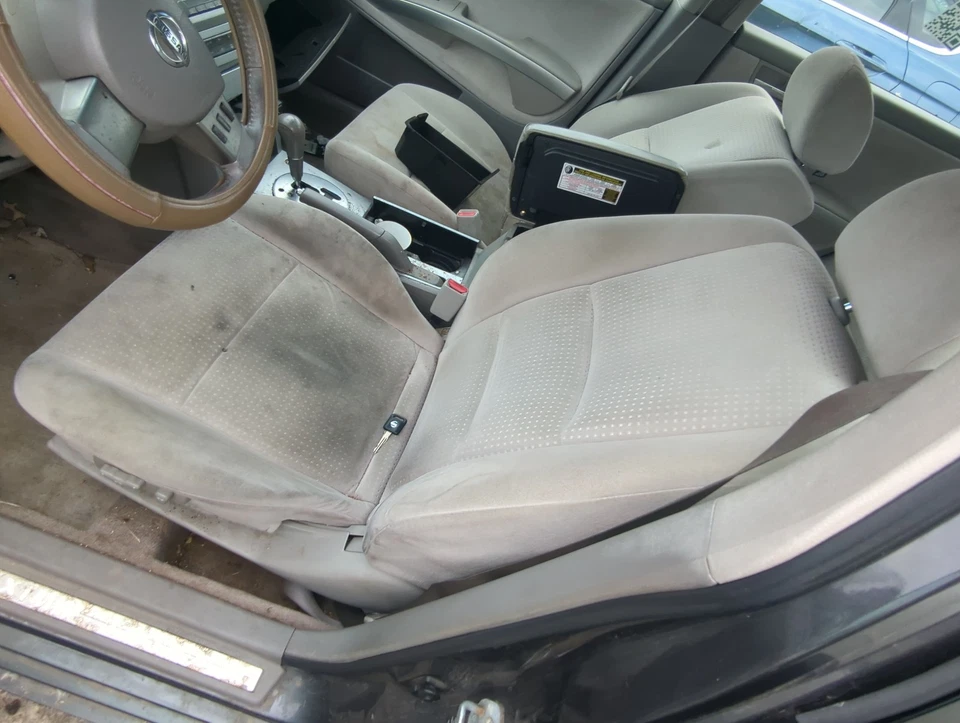 2004-2006 Nissan Maxima Driver Front Seat Oem YU7NH - Image 1 of 1