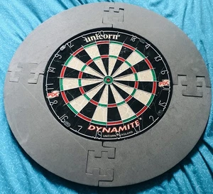 Unicorn dynamite dartboard PDC with protective Wall Guard - Picture 1 of 8