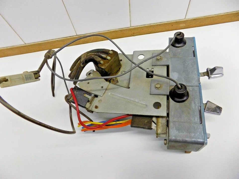 Buick Riviera 1964 tablero control de calefacción Foto 1 de 4