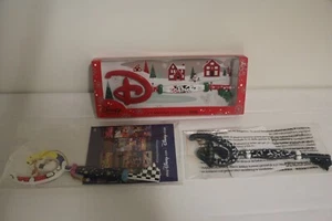 Disney Store Strong Cast Member Exclusive 2020 Collectors Key / 2019 Holiday Key+ - Bild 1 von 8
