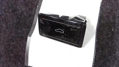 VOLKSWAGEN TIGUAN 3G0959831B  Hazard Button Emergency - Image 1 of 2