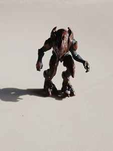 Minifigura McFarlane Toys Halo 4 Serie 1 Elite Zealot 2" 2012 usada en excelente estado - Imagen 1 de 5