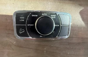 ๐ 2011-2013 Grand Cherokee Center Console Transfer Case Switch OEM P56046234AC - Picture 1 of 3