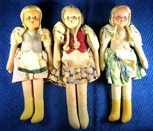 Tres muñecas de tela y cabeza de celuloide vintage firmadas Polonia - trenzas coleta 11-1/2 - Imagen 1 de 3