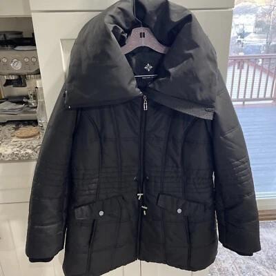 Woman’s Insulated Puffer Coat - Image 1 of 4