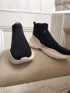 zara flatform trainers