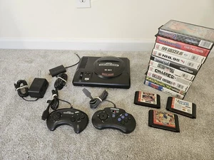 Consola de Videojuegos Sega Genesis Paquete Negro con 13 Juegos Cables 2 Controladores - Imagen 1 de 15