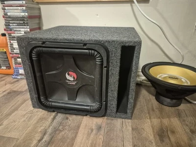 Subwoofer Kicker Solo-Baric S12L5 12" Doble Bobina de Voz 4Ω Con Gabinete Portado Foto 1 de 4