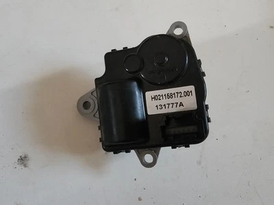 2014 Chevrolet Equinox Heater Blend Door Flap Actuator 15C58 - Image 1 of 3