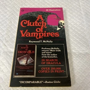 A Clutch Of Vampires, Raymond T. McNally, Warner Paperback Library, 1975 - Picture 1 of 3