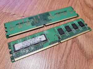 Hynix 1GB x 2 = 2GB of DDR2 PC2-6400U-666-12 Desktop Memory - Picture 1 of 1