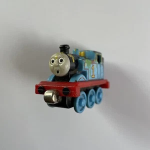 Shocked Thomas The Tank Engine, Gullane (2002) Magnetic Diecast Figure Model Toy - Picture 1 of 7