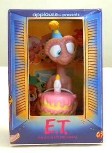 1988 APPLAUSE ET the EXTRATERRESTRIAL BIRTHDAY CAKE FIGURE BRAND NEW - Picture 1 of 5