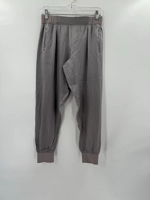 Pantalones de mujer ATM Anthony Thomas Melillo color plateado 100 % seda usados en excelente estado 28"x27" Foto 1 de 4