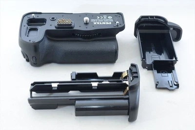 Genuine [TOPMint] Pentax D-BG4 Battery Grip for K-7 K-5 K-5II K-5IIs 6897#J1013F - Image 1 of 4