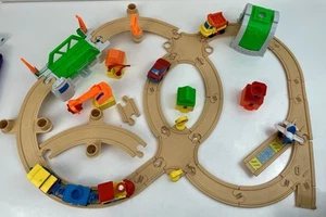 Set vagone treno vintage vintage 1992 Fisher-Price flip track ferrovia strada e ferrovia - Foto 1 di 8