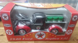 TEXACO OLD TIMER COLLECTION - 1940 FORD DELUXE CONVERTIBLE PACE CAR - TEXACO 500 - Picture 1 of 2