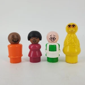Fisher Price Little People 1970s Sesame Street Susan Gordon Mr Hooper Big Bird - Picture 1 of 8
