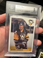 Mario Lemieux 1985 Topps Rookie Card BGS 8 