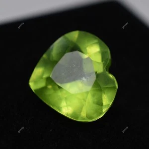 NATURAL Green Peridot Heart Shape 10.20 Carat CERTIFIED Rare Loose Gemstone - Picture 1 of 10