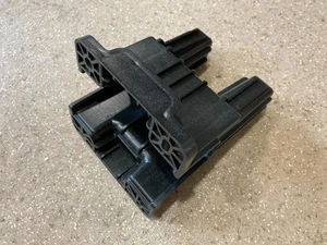 Halterung KIA EV6 Mittelkonsole Halterung Console Support Bracket 84635CV001 - Picture 1 of 15