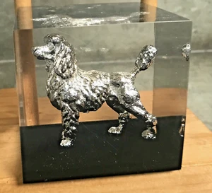 Vintage Acrylic 2.5" Block w Metal Poodle Dog Sculpture Figurine Paperweight Exc - Picture 1 of 9
