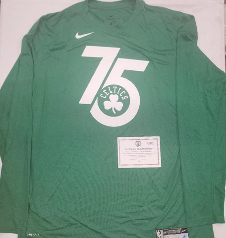 30418 Nike BOSTON CELTICS Team Issued 2021-22 Long Sleeve Warm Up Shirt w/COA Cover
