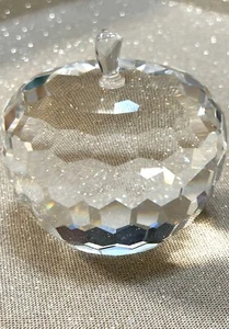 Simon Design Clear Crystal APPLE Paperweight SD220351 New in Box - Picture 1 of 5