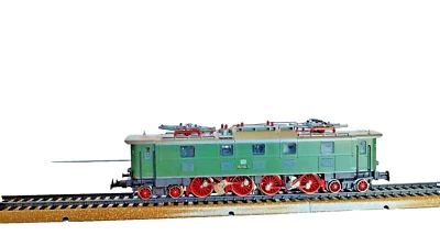 Marklin HO Electric loco, 3366 152 034-5. 1983/88. Excellent cond. Used for 6yrs - Image 1 of 4