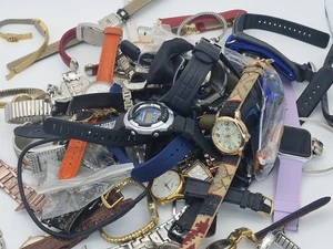 Lote de relojes vintage-modernos varios MUJERES HOMBRES 5.5# 55+ relojes prueba reparación - Imagen 1 de 23