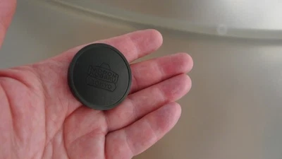 Nikon Nippon Kogaku "MIOJ" front lens cap. RARE early item - Image 1 of 3