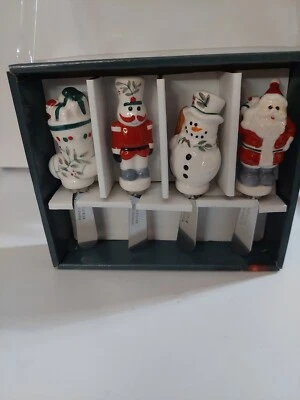 Pfaltzgraff  WINTER BERRY Cheese/Butter Spreaders - Imagem 1 de 4