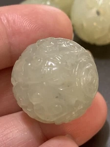 One Vintage Carved Chinese Bead Celadon Green Serpentine Jade Round Bats 22mm - Picture 1 of 7