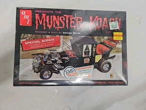 The Munster Koach AMT Sealed Model Kit Retro Deluxe Edition - Bild 1 von 4