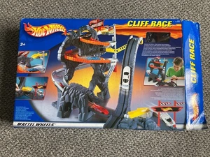 Vintage Hot Wheels Cliff Race Set (2002) - Complete including Lancia Stratos car - Picture 1 of 16