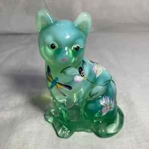 Green opal glass hand painted cat figurine “Sitting Pretty Cat” - Fenton USA - Picture 1 of 12