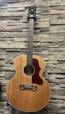 Gibson SJ-100 in walnut & cedar jumbo acoustic- electric guitar USA 2016 w/case - Image 1 of 4
