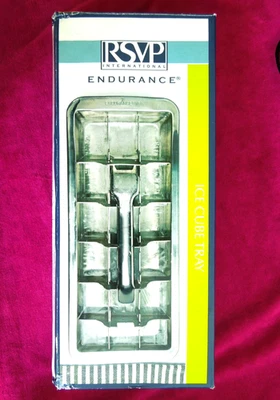 Bandeja de cubo de gelo RSVP International Endurance® inspirada no vintage 11” faz 18 cubos - Imagem 1 de 4
