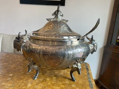 LINDA TIGELA DE SOPA 1869 Wilcox Silverplate Tureen coberta - intrincada carneiro/veado - Imagem 1 de 4