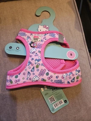 Sanrio Sassy Meow Hello Kitty 粉色可调节步入式猫或狗背带 (S) 全新 — 第 1/4 张图片