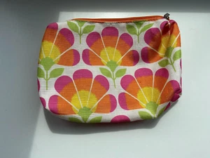 Small Clinique Bright Flower Make Up Cosmetic Zipped Bag Orange Lined Travel - Picture 1 of 5