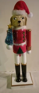 2022 TARGET WONDERSHOP LABRADOR / GOLDEN RETRIEVER DOG NUTCRACKER IN SANTA HAT - Picture 1 of 5