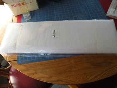 1 PERNO TUL BLANCO 54" POR 40 YARDAS.  1 DECORACIONES BODAS SELLADAS NUEVAS Foto 1 de 2