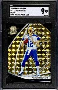 2019 PANINI SPECTRA NEON ORANGE PRIZM /10 AARON RODGERS SGC 9 DIE CUT POP 1 - Picture 1 of 2